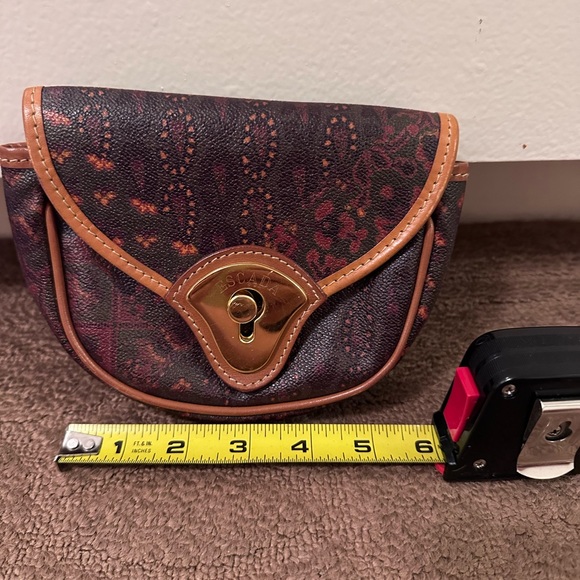 Preloved Authentic Escada micro purse with detachable strap. very good condition - Picture 7 of 8